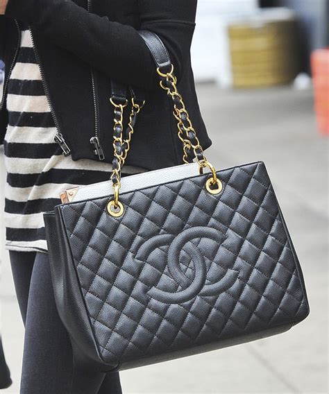 chanel caviar tote 18851352|CHANEL Caviar Quilted Grand Shopping Tote GST Black.